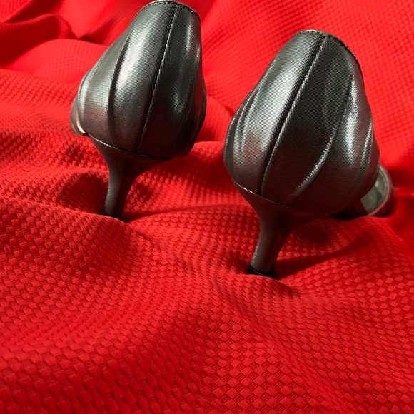 .ALDO kitten heel Women's Peep Toe Slip On - Picture 8 of 13